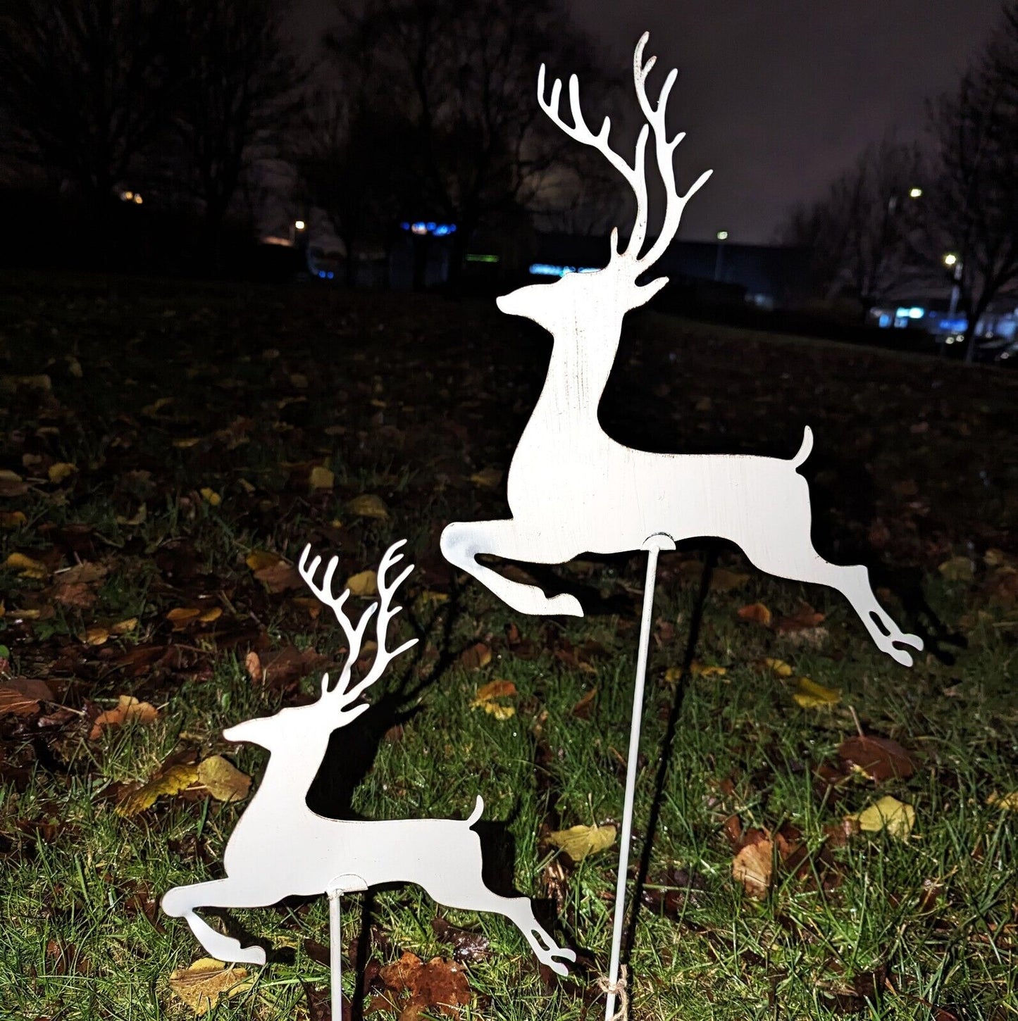 Rustic White Reindeer Metal Art Garden Stake Christmas Decor Outdoor Ornament