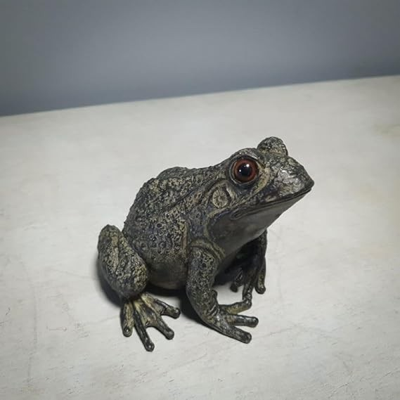 Resin Frog Statue Real Life Animal Outdoor Home Garden Decor Weatherproof Gift