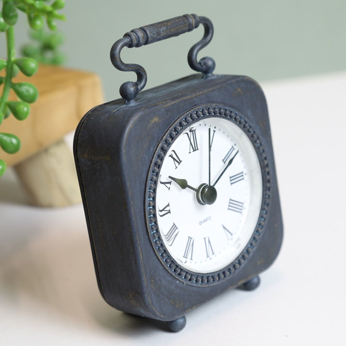 Metal Black Carriage Table Mantle Antique Battery Roman Clock Gift Home Decor