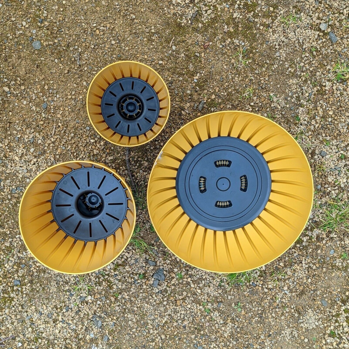 Mustard Yellow Plastic Plant Pot 30cm Round Garden Bowl Planter Cover Garden
