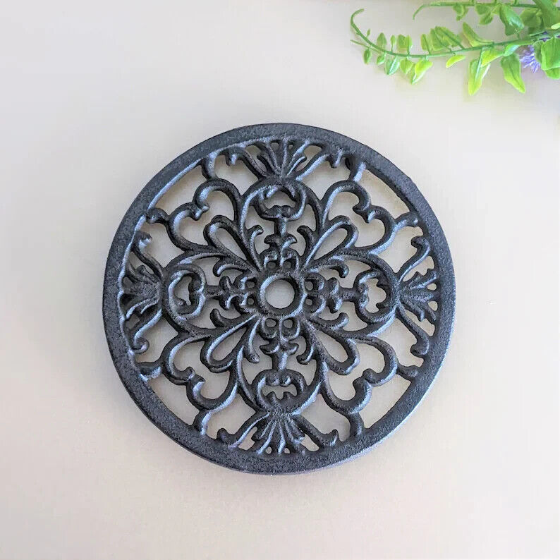 Round Trivet Tea Pot Pan Stand Dining Kitchen Worktop Protection 17cm Cast Iron