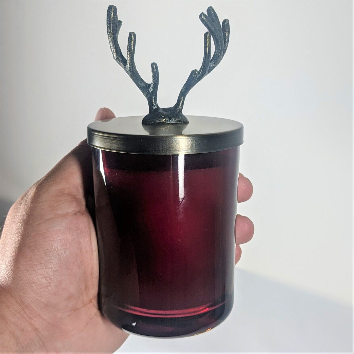 40 Hours Stag Sandalwood & Tonka Scented Candle Winters Christmas Home Decor