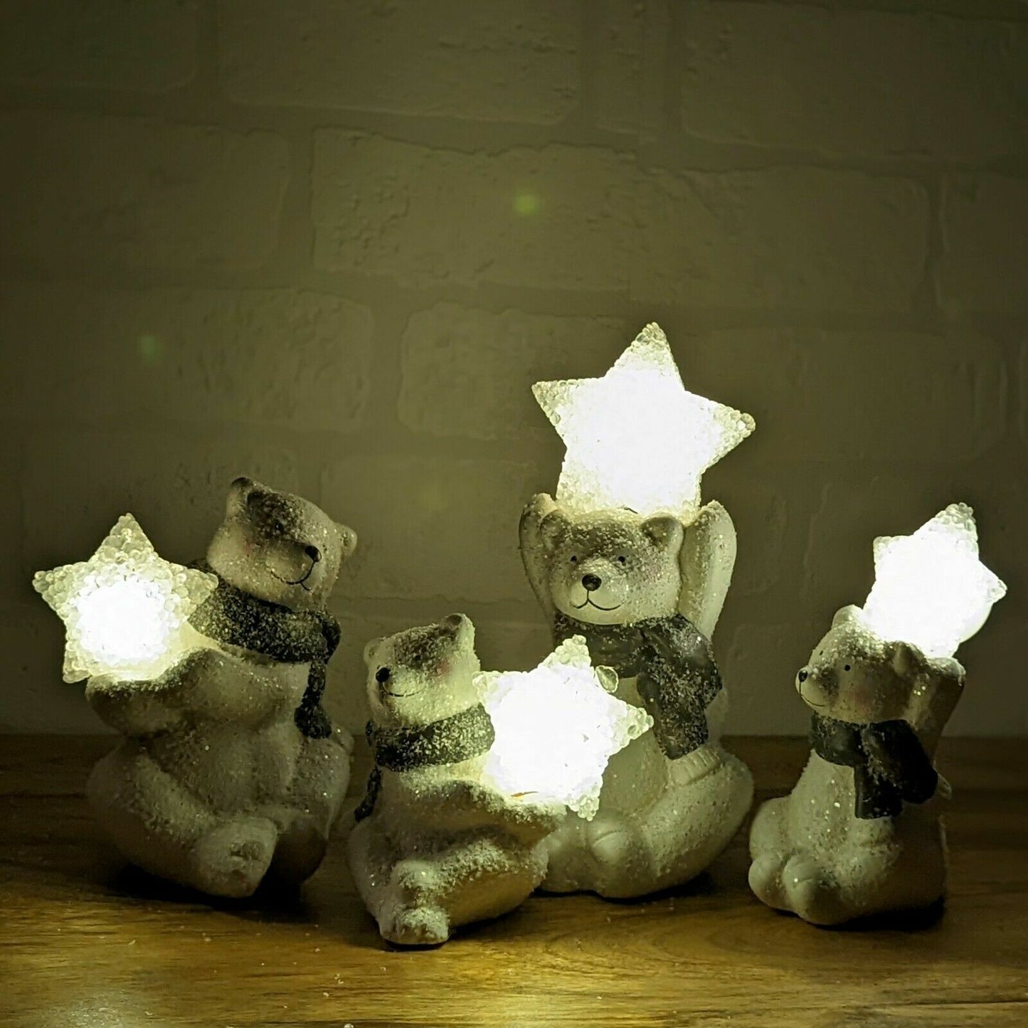 Christmas LED Polar Bear Light-Up Warm White Table Ornament Star On Head 18cm