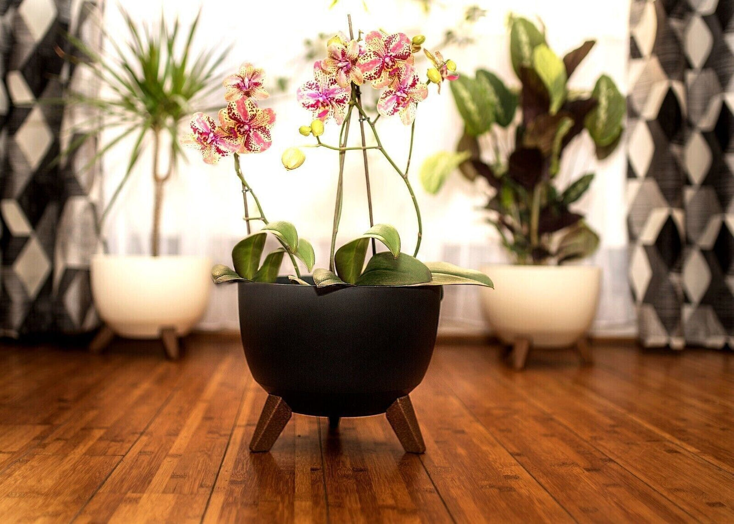 Large Black Bowl Planter Plant Pot Cover Stand Legs Indoor Outdoor Garden