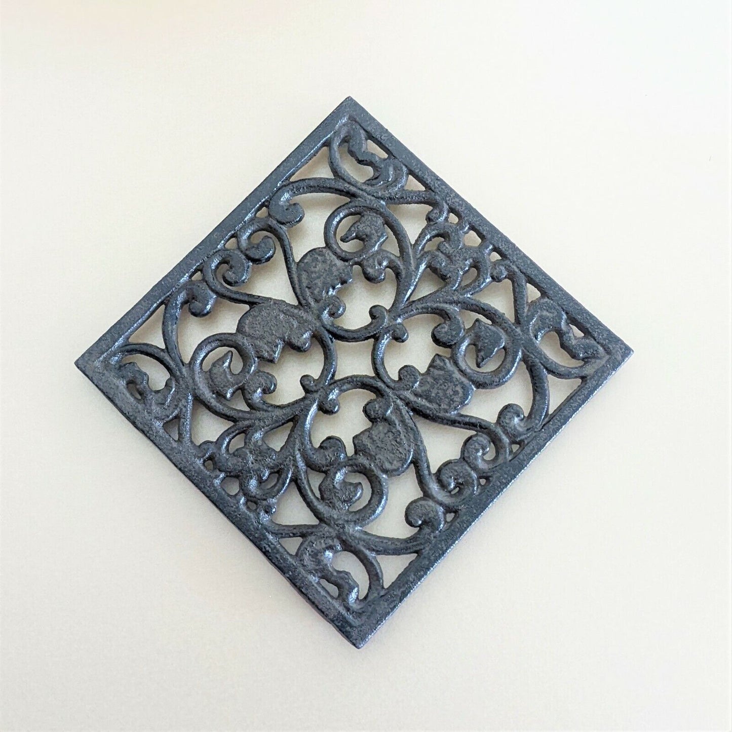 Square Trivet Tea Pot Pan Stand Dining Kitchen Worktop Protection 17cm Cast Iron