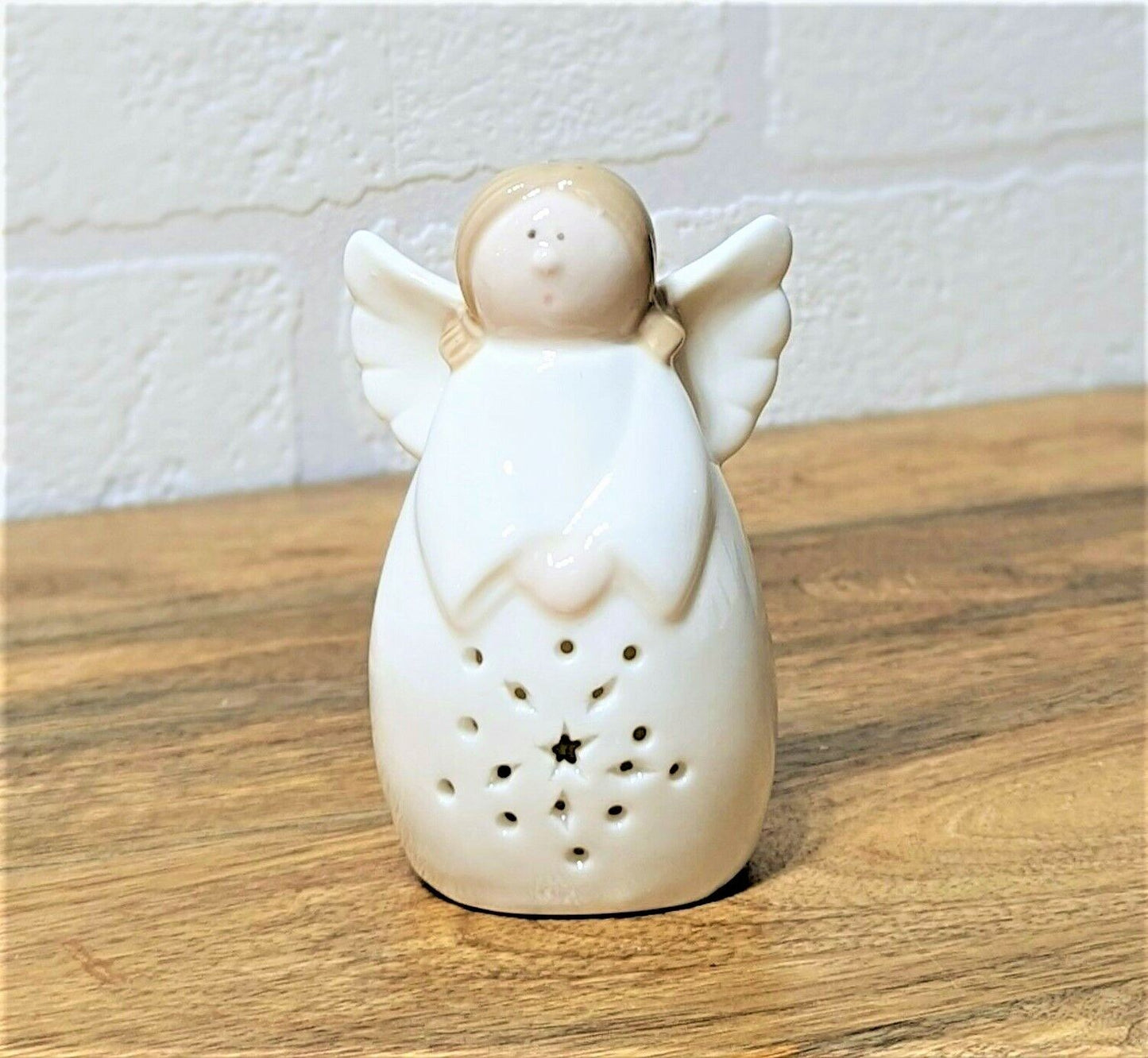 Christmas Angel Wings Light Up LED Warm White Xmas Decor Window Ornament 10cm