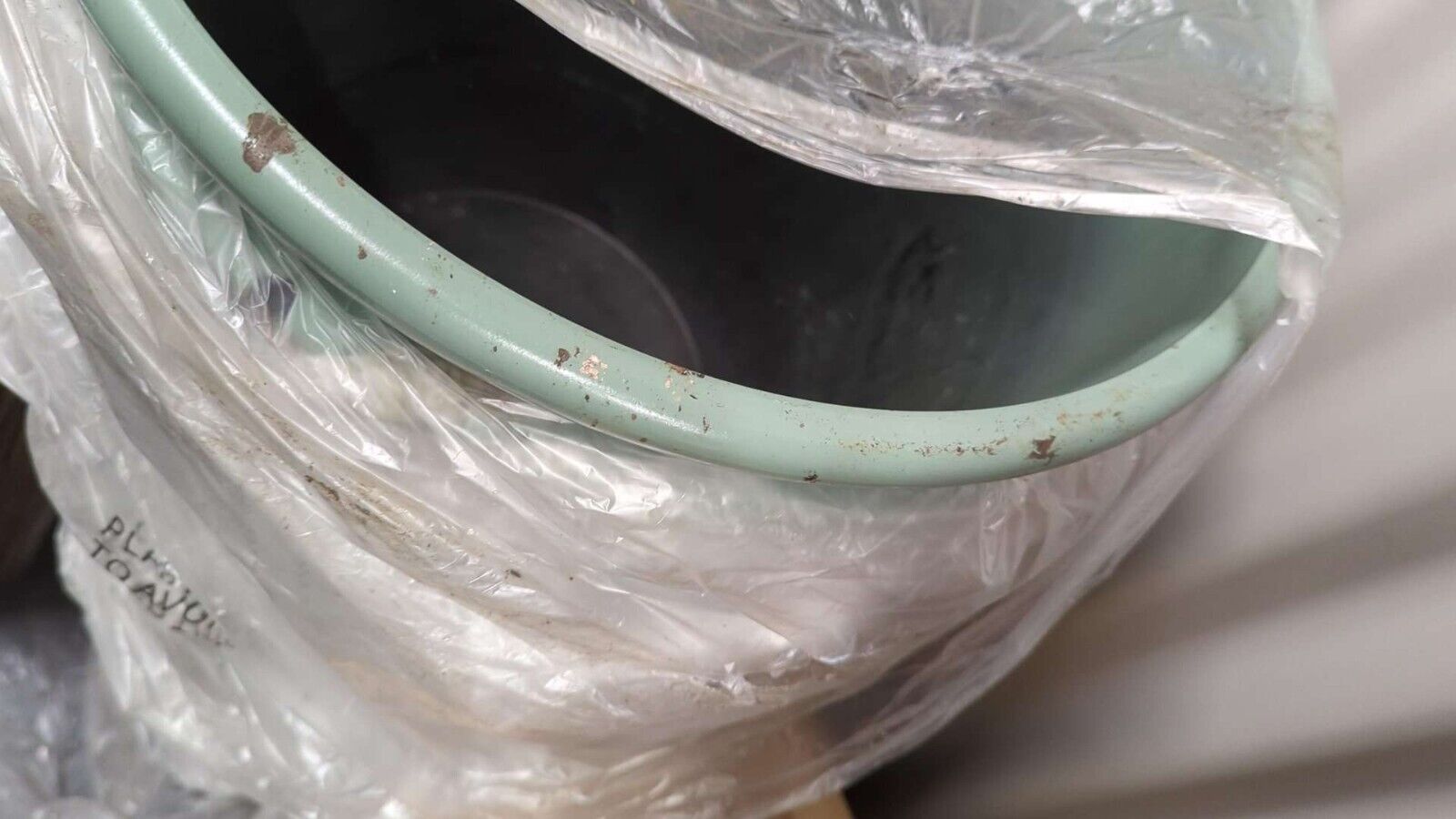 2Pc Large Olive Green Plastic Plant Pot 40cm Gloss Tall 34L Round Garden Planter