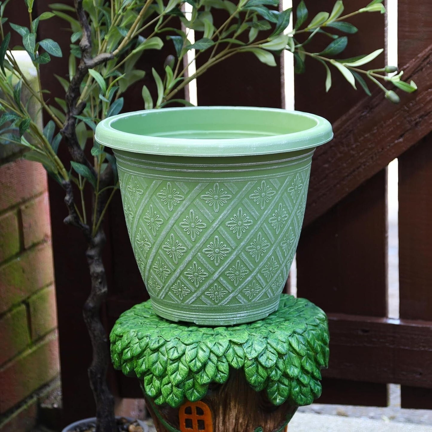 Planter Set of 4 Round 33cm Garden Plant Pot Woven Moss Green Outdoor Cover