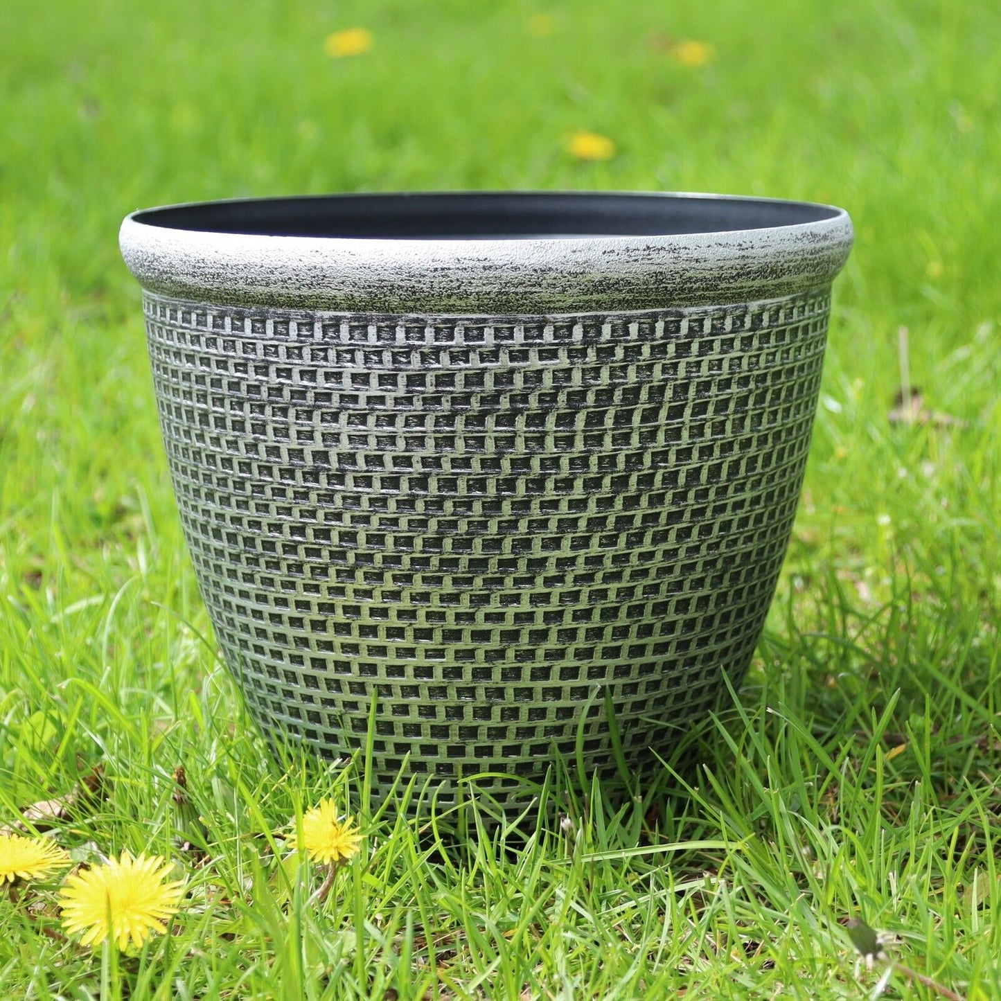 30cm Silver Plastic Round Cromarty Planter Antique Plant Flowers Pot Cover