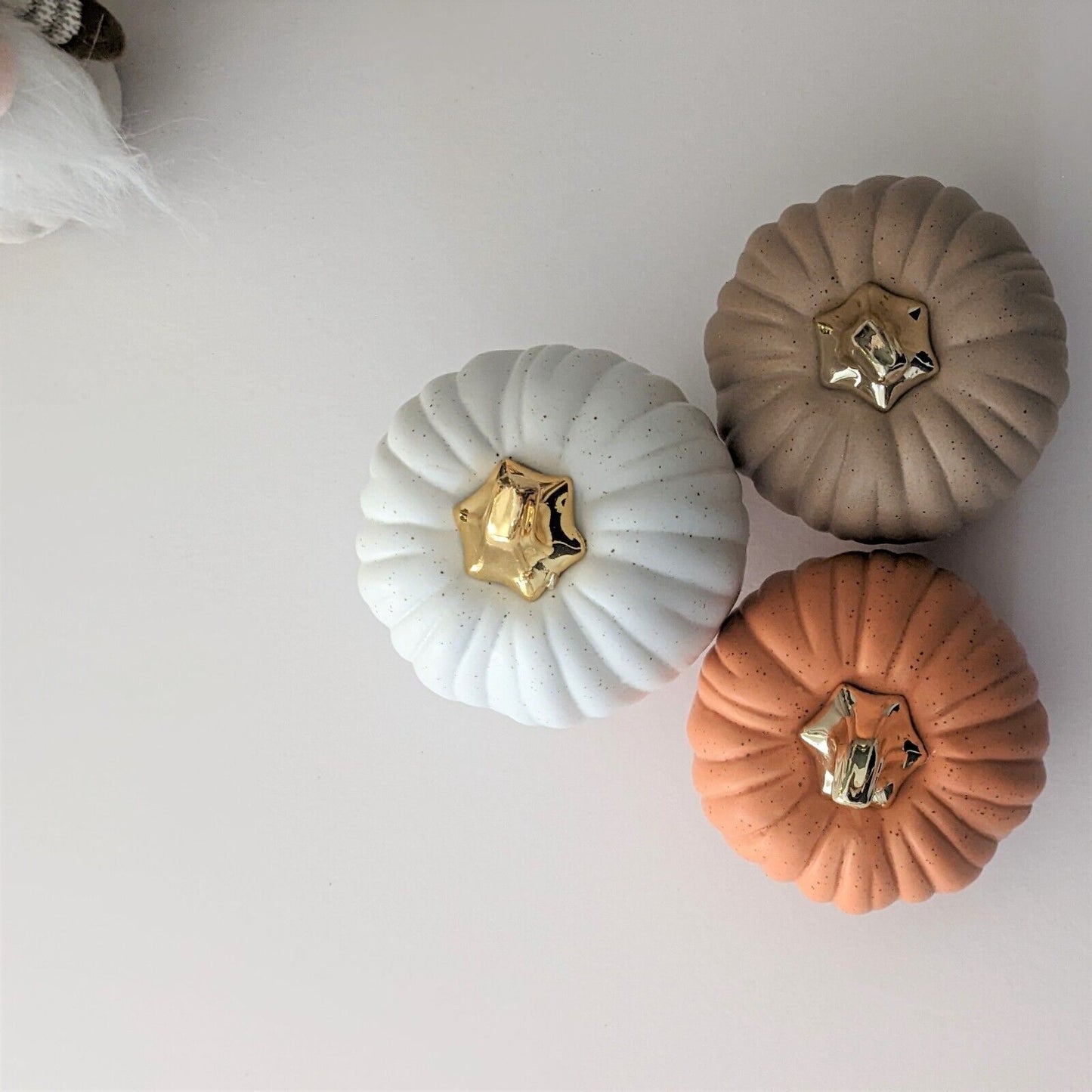 8cm Autumn Harvest Halloween Decor Pumpkin Rustic Ceramic Gold Stem Ornament