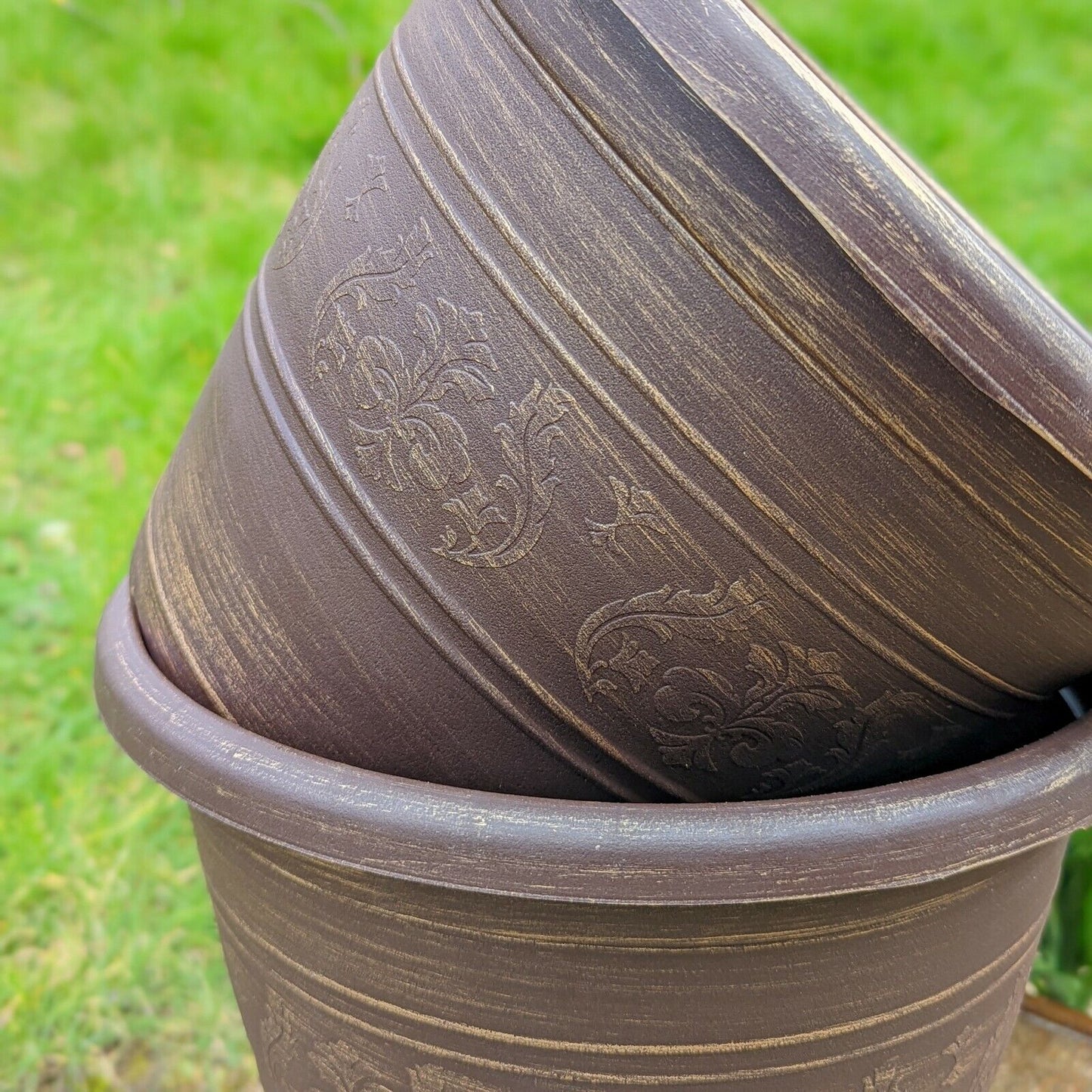 Set of 2 Copper 7.5L Brown Plastic Plant Pot 28cm Godiva Round Garden Planter