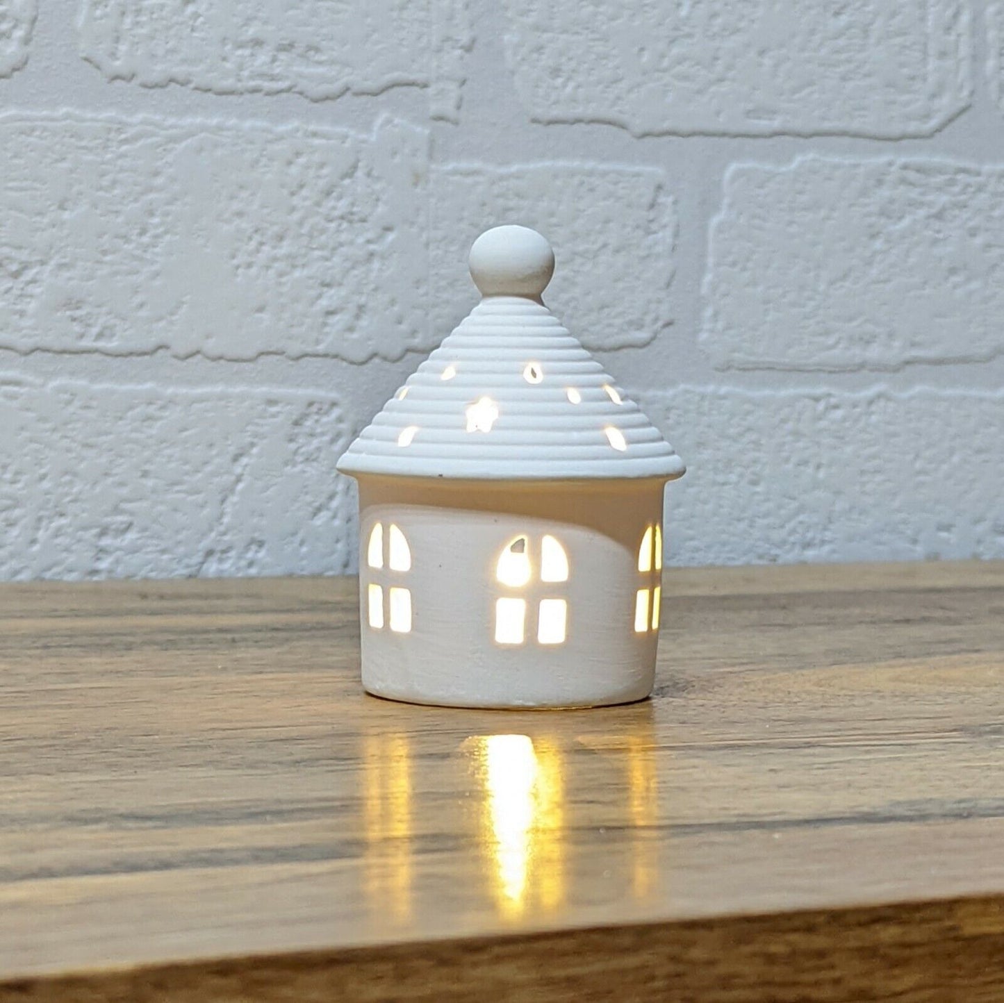 White Ceramic Warm LED Light Up Round House Christmas Freestanding Hut Ornaments