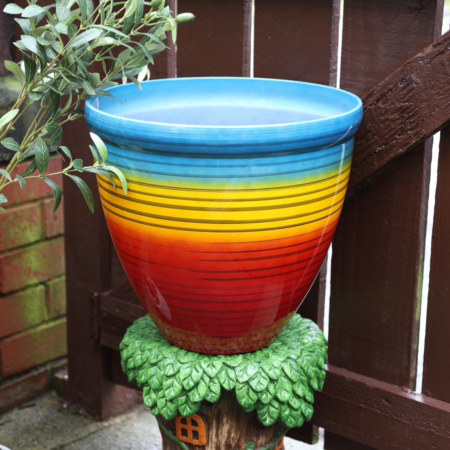 Round Plastic Rainbow Plant Pot 23cm Outdoor 5.5L Home Garden Planter Cover Pot