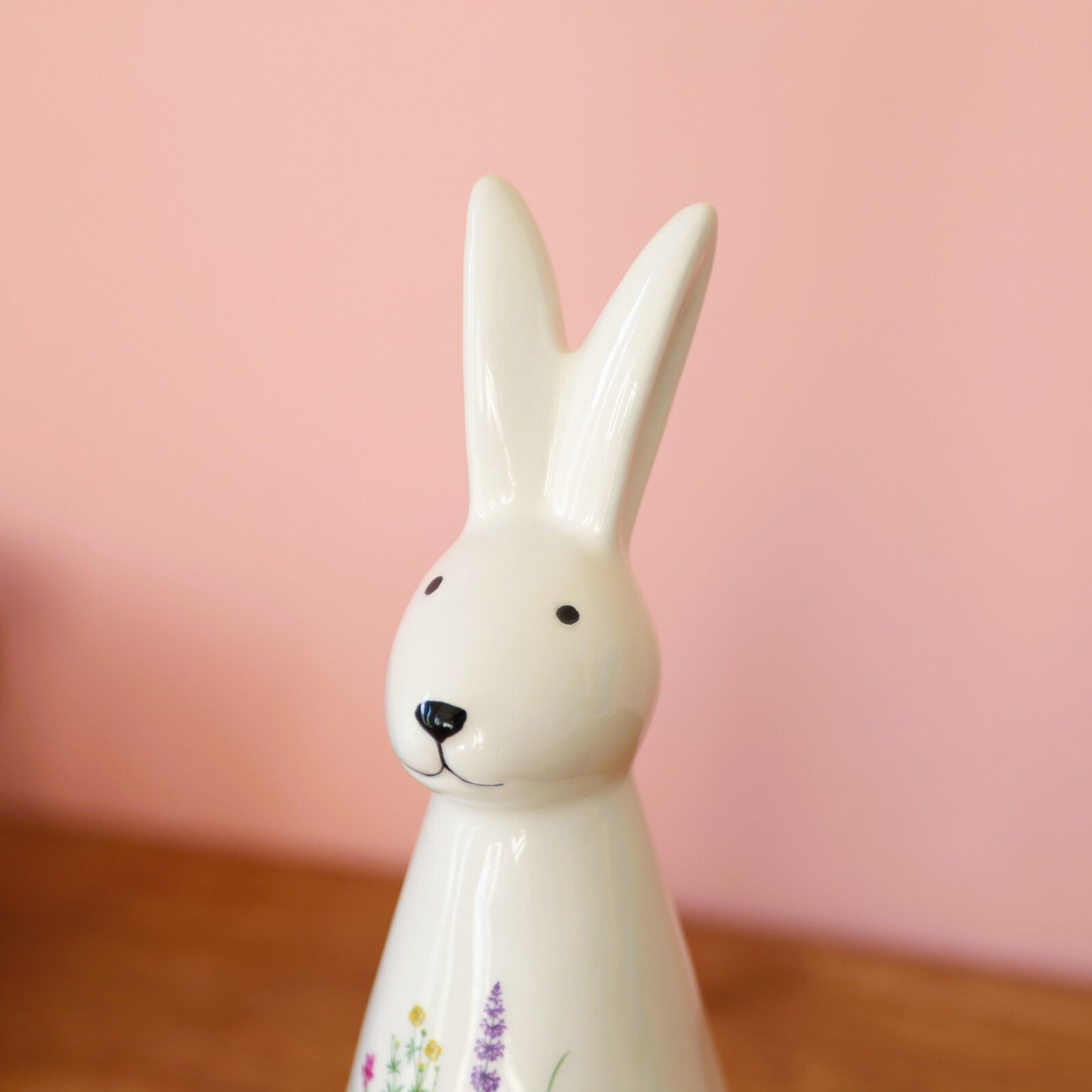 White Rabbit Meadow Patterned Figurine 20cm Tall Shelf Sitter Glossy Ornament