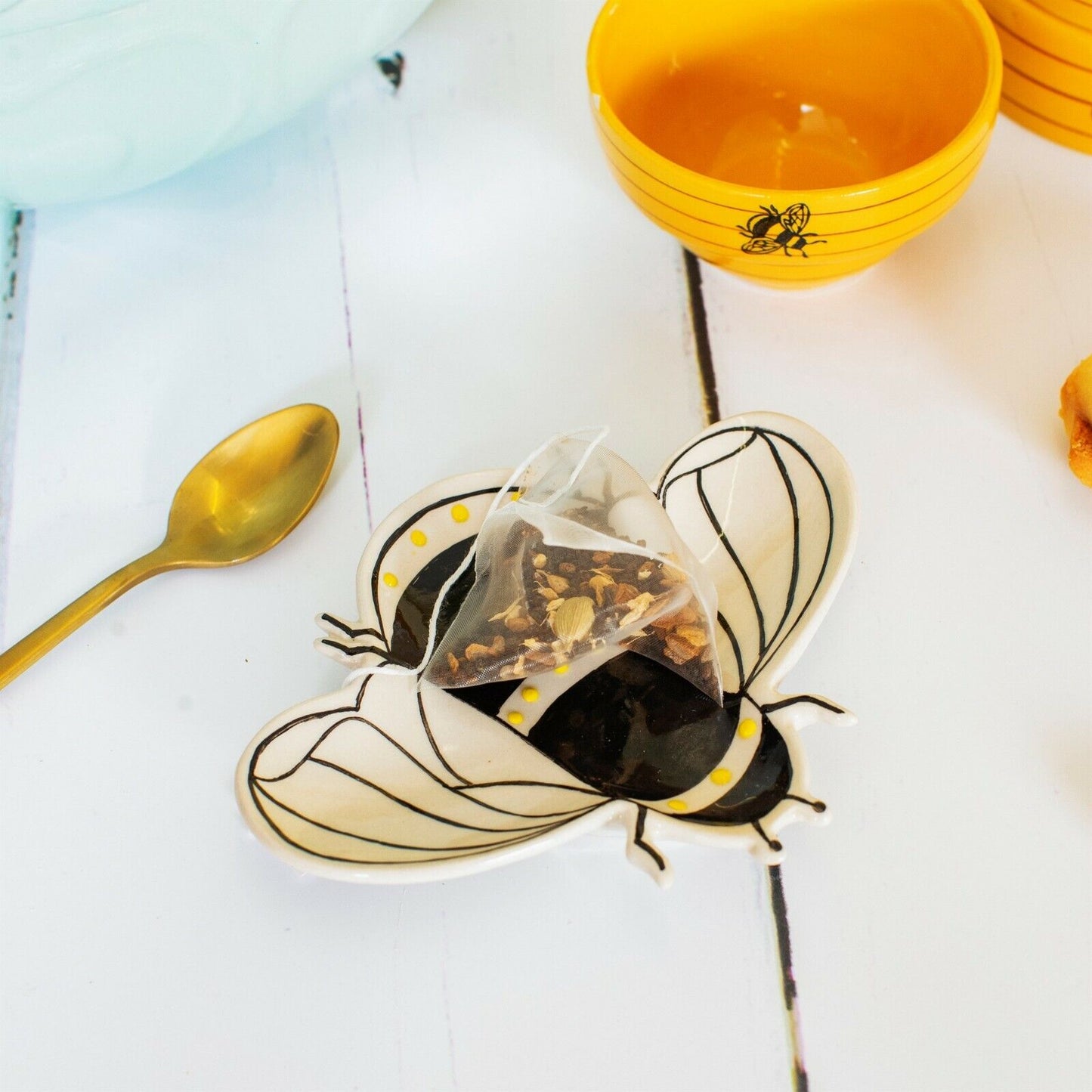 Ceramic Busy Bee Measuring Spoons Tea Tidy Spoon Rest Kitchen Tool Gadget Set