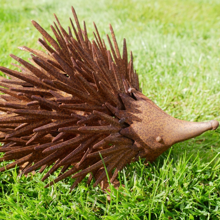 Metal Spiky Hedgehog Garden Ornament Rustic Recycled Outdoor Sculpture Statue