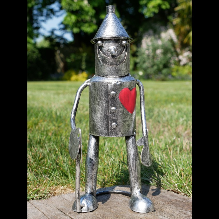 Tin Man Garden Statue Metal Figure Wizard Of Oz Found His Heart Ornament Gift