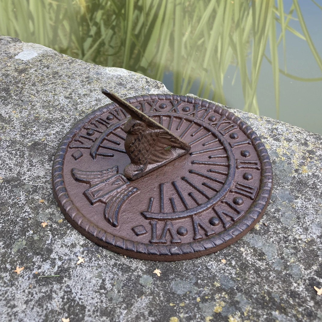 Cast Iron Bird Garden Sundial Outdoor Ornament Patio Lawn Decoration Rustic