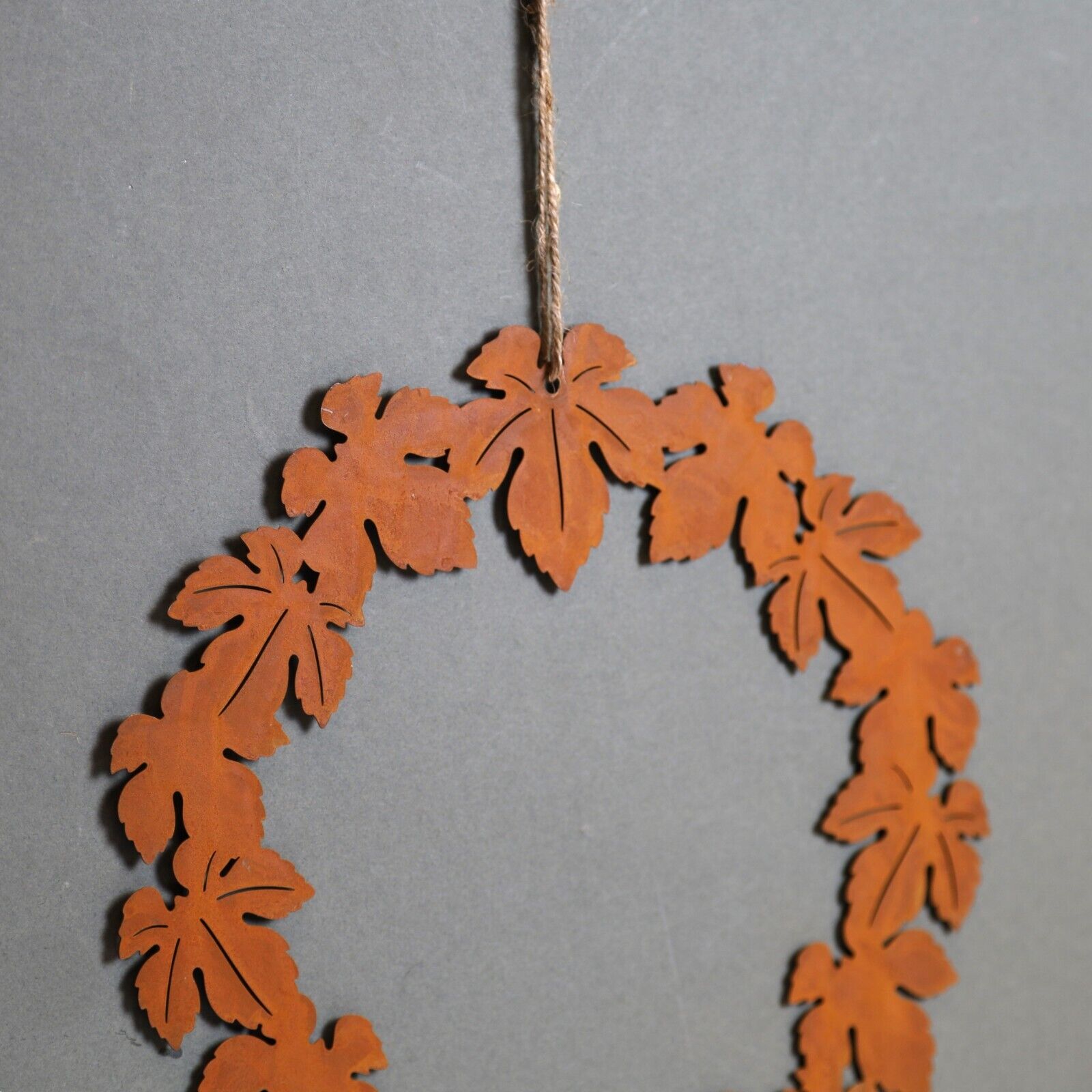 30cm Aged Metal Leaf Orange Wreath Autumn Halloween Home Wall Garden Decor Gift