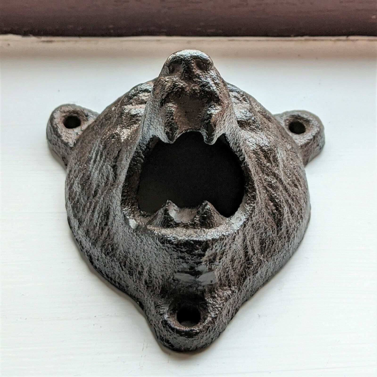 Bear Bottle Opener Animal Head Wall Mounted Cast Iron Man Cave Garden Accessory