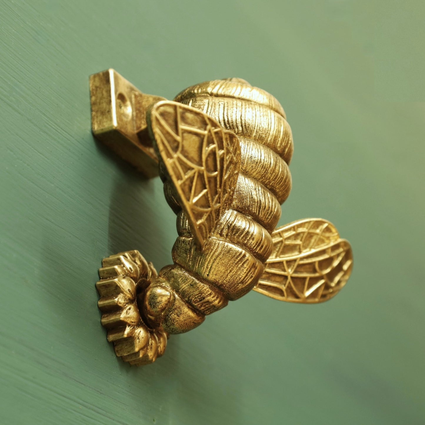 Metal Bumble Bee Door Knocker Gold Finish Rustic Antique Front Entrance Vintage