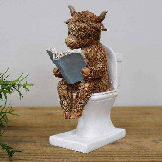 Resin Highland Cow on the Loo Bull Decorative Sculpture Ornament Statue Fun Gift
