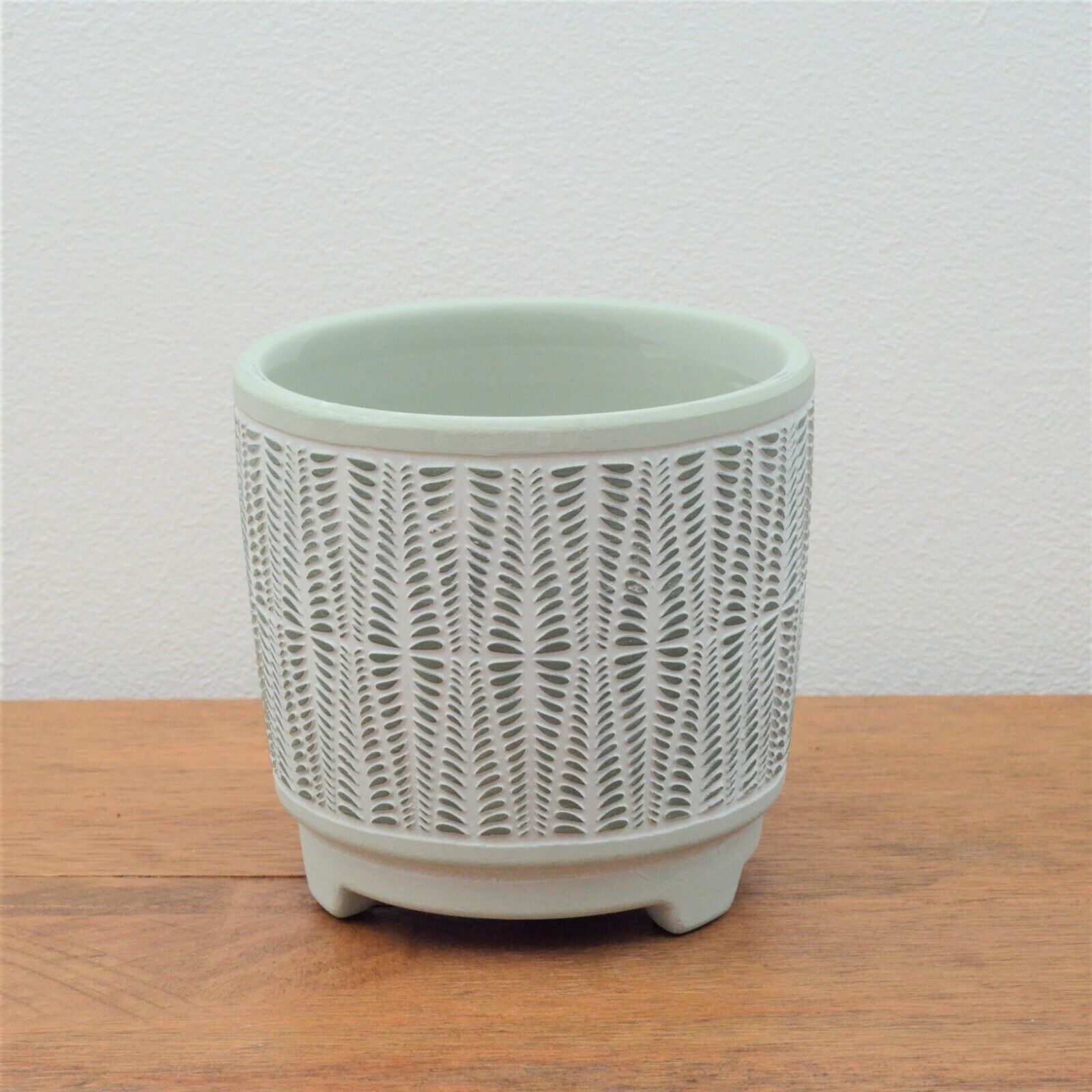 14cm Diamond Leaves Ceramic Indoor Plant Pot Holder Herb Cover Planter On Feet