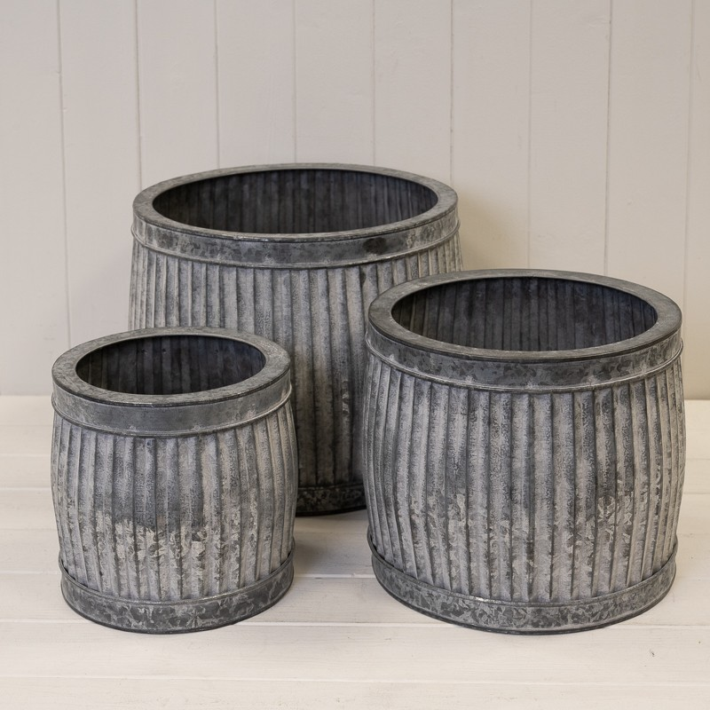 3Pc Grey Metal Galvanised Plant Pots Dolly Ribbed Planters Rustic Garden Decor