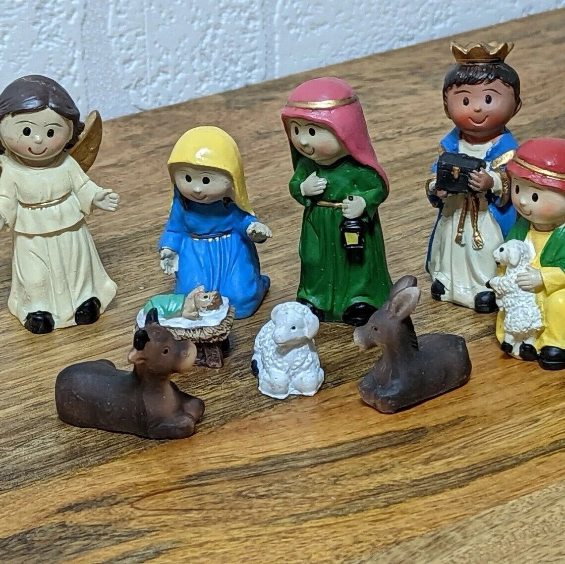 11Pcs Traditional Vintage Hand Painted Handpainted Small Table Top Nativity Scen