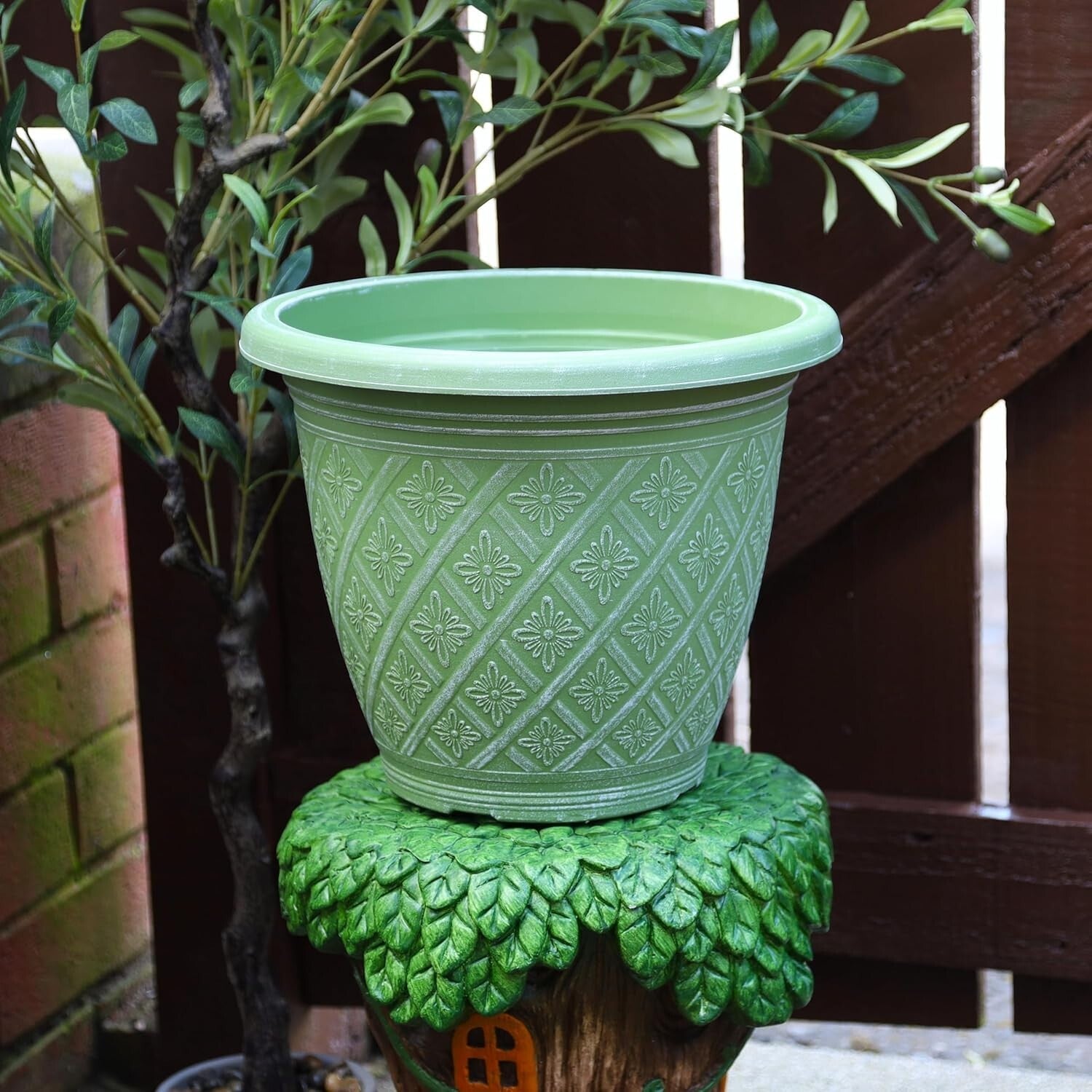 Planter Set of 4 Round 33cm Garden Plant Pot Woven Moss Green Outdoor Cover