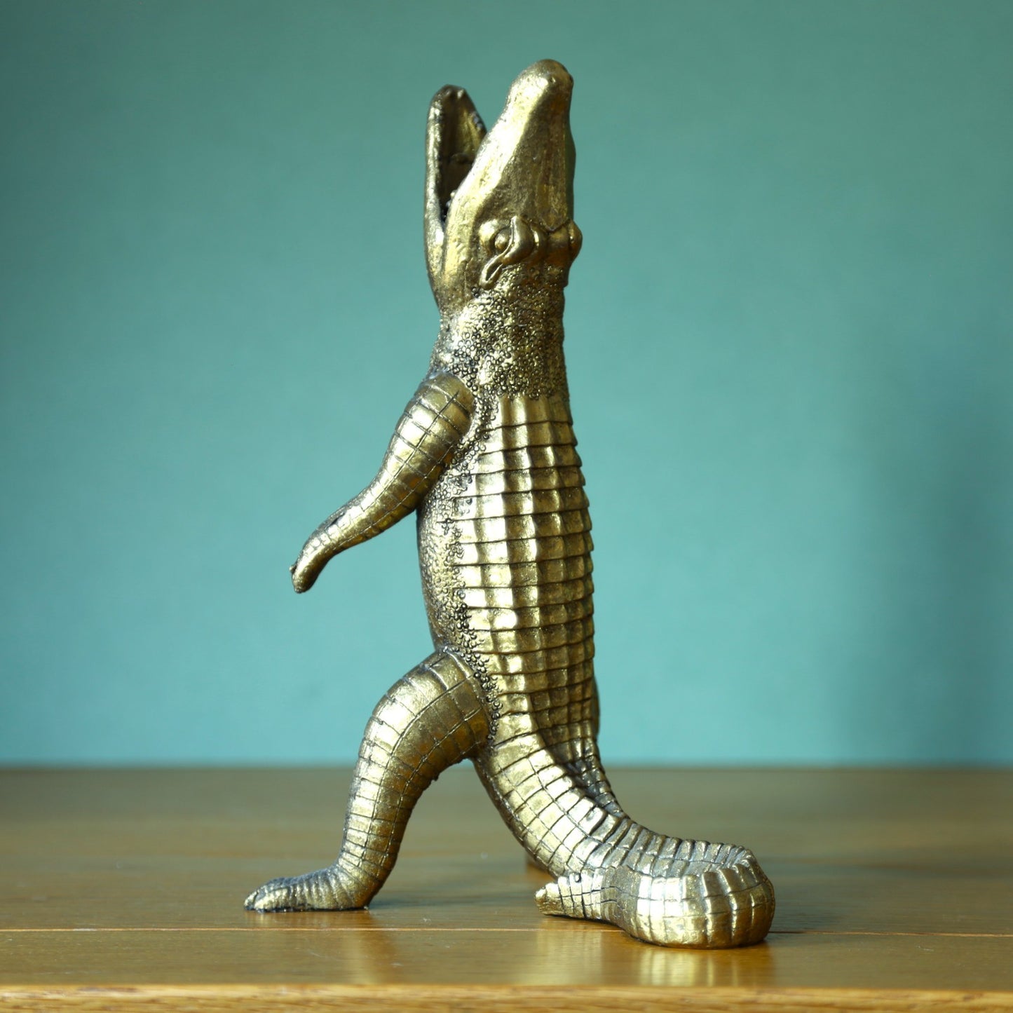 Resin Gold Gobbling Alligator Taper Dinner Candle Stick Holder Antique Statue