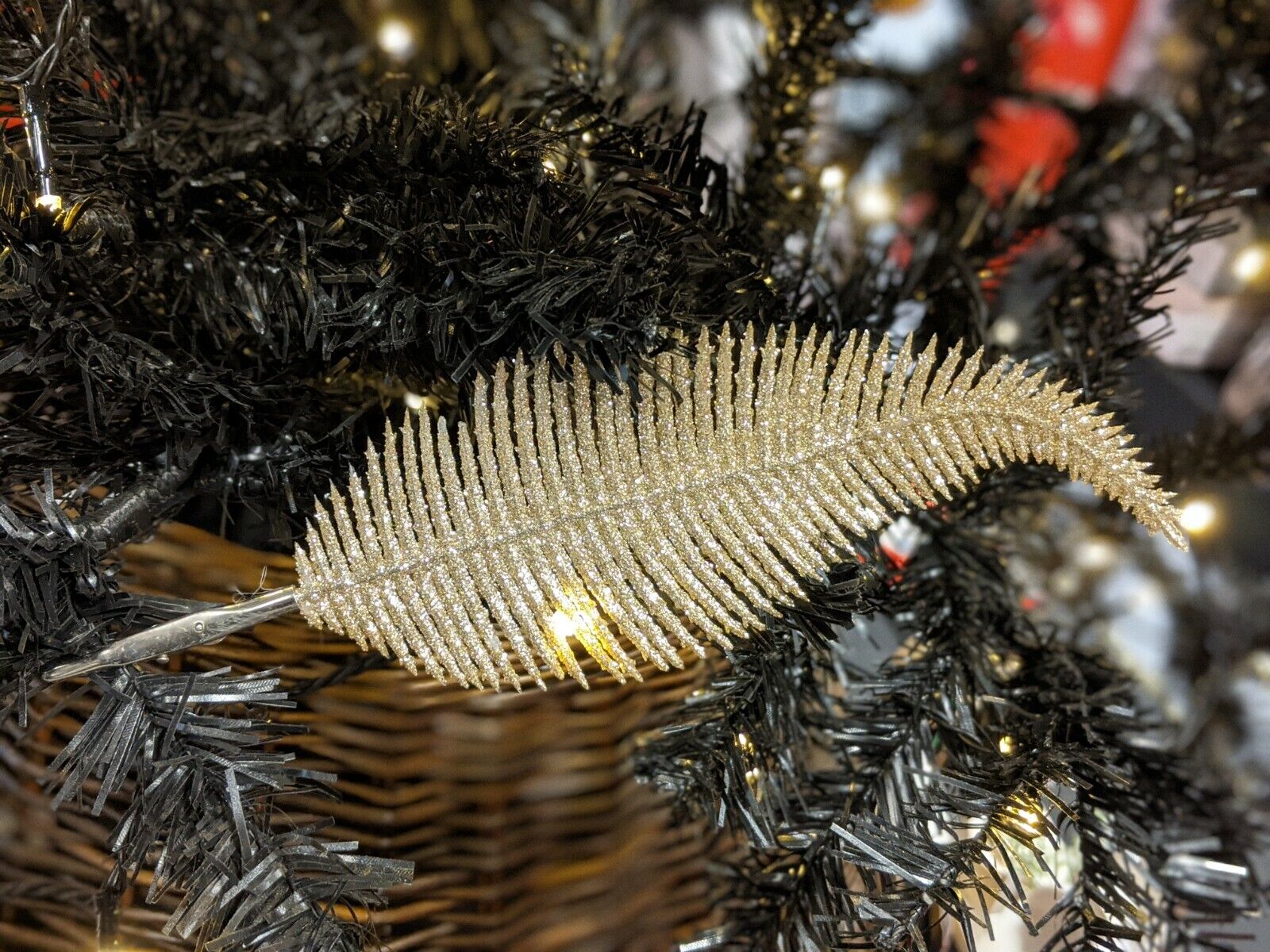 8 Pcs 22cm Christmas Xmas Tree Decoration Clip On Feathers Glittery Baubles 