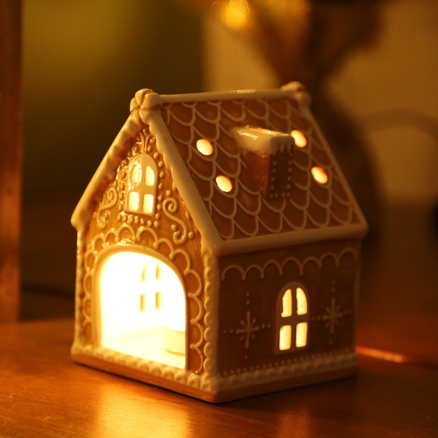 Gingerbread Brown House Ceramic Tealight Candle Holder Christmas Xmas Ornament