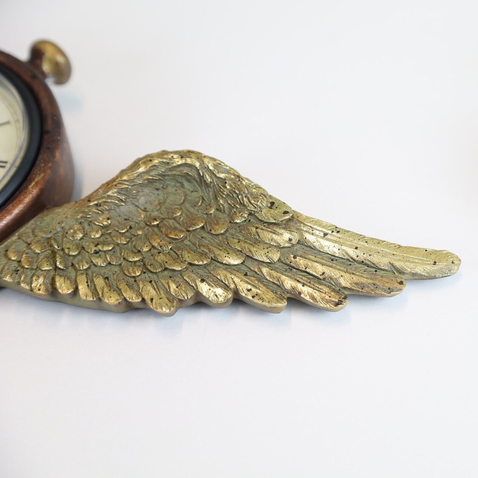 16cm Vintage Time Flies Antique Style Angel Gold Wings Wall Hang Numeral Clock