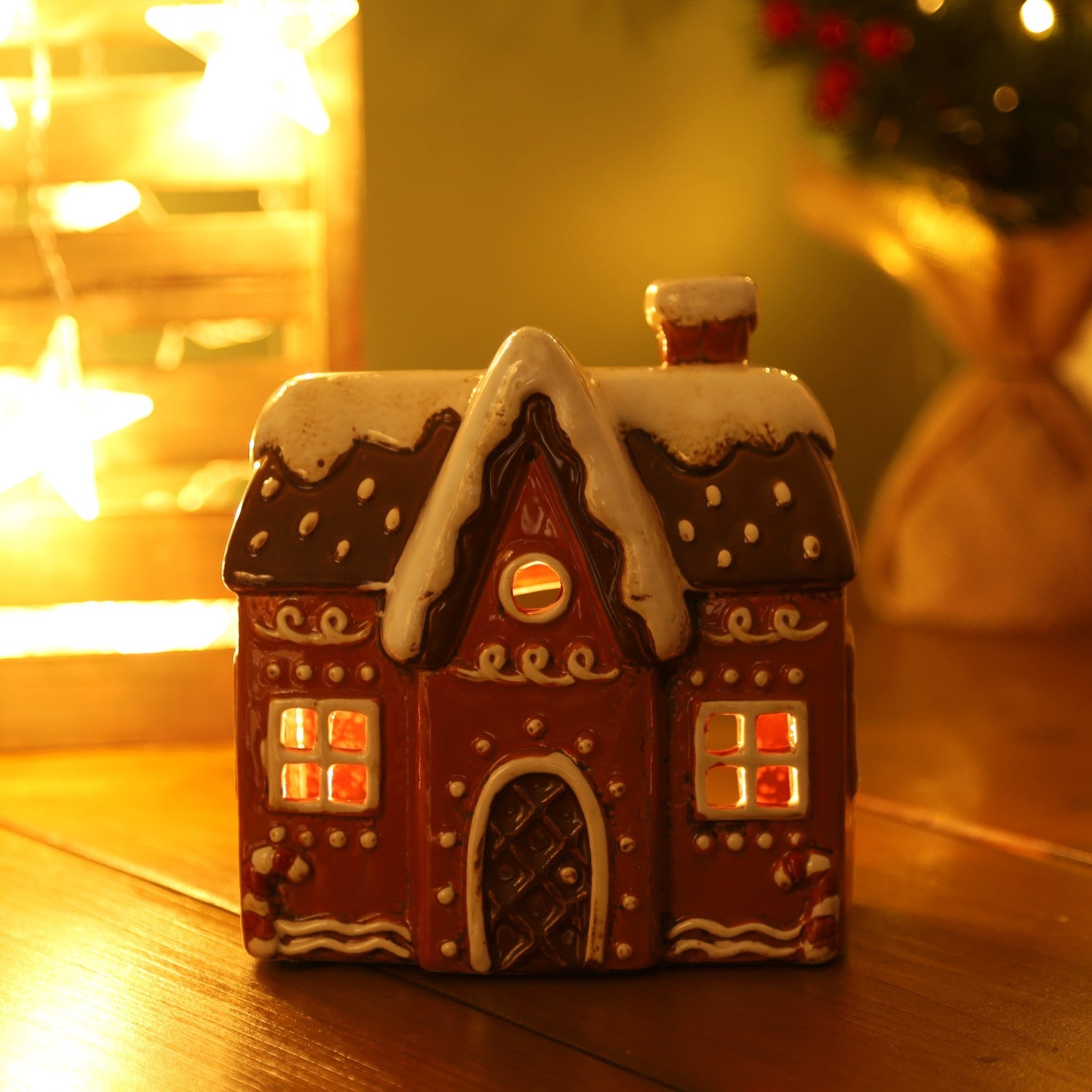 Ceramic Cottage Tealight Candle Holder Wax Melt Burner Village Scene Gingerbread