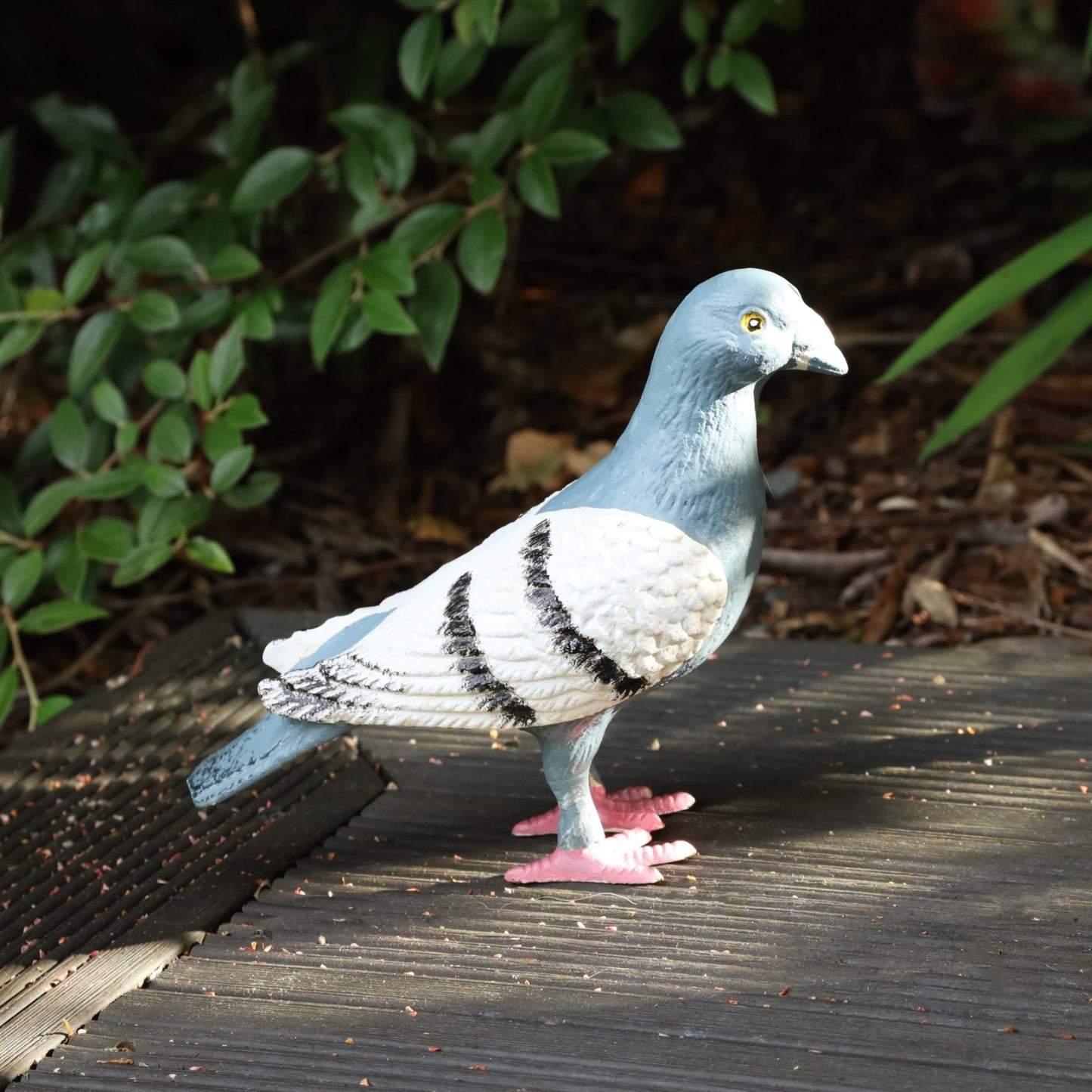 Cast Iron Pigeon & Dove Garden Ornament Paper Weight, Bookend Bird Statue Decor